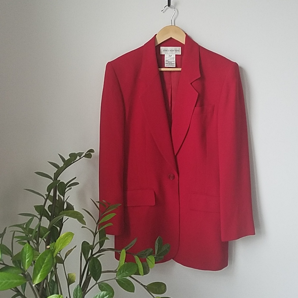 Oversized VTG Jones New York Holiday Red Blazer